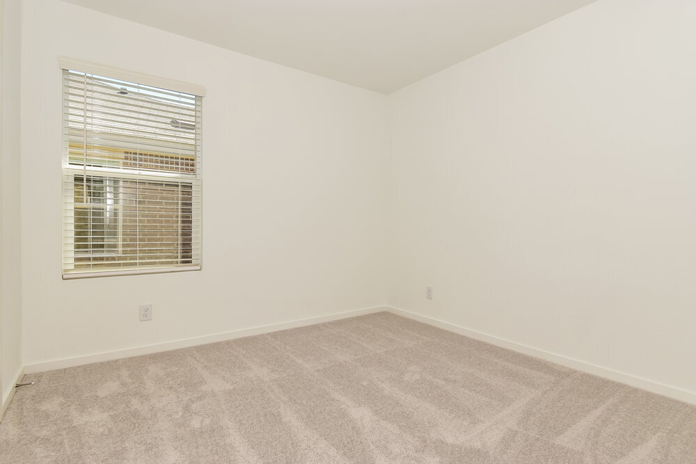 Building Photo - 1718 Crossbill St