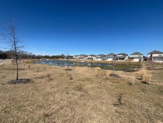 Building Photo - 4802 W Planetree St