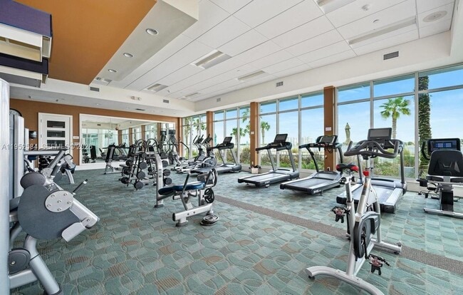 Building Photo - 231 Riverside Dr