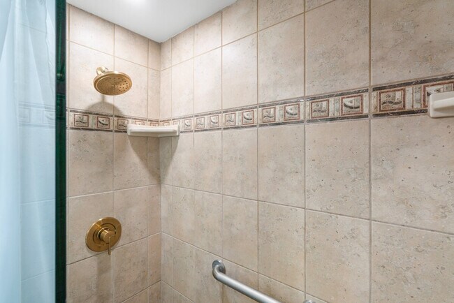 Building Photo - 2387 S Kihei Rd