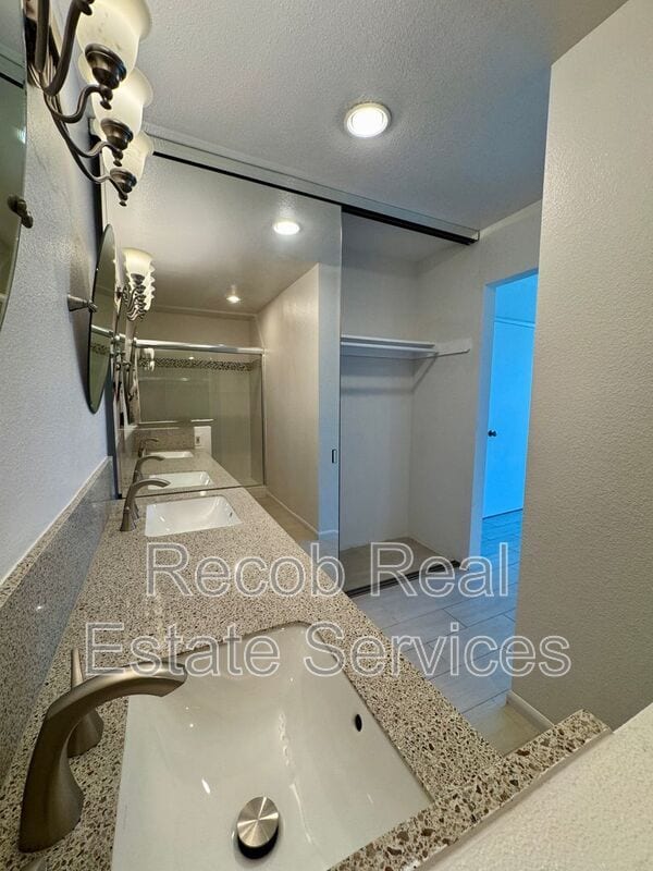 Building Photo - 3473 Mission Mesa Way