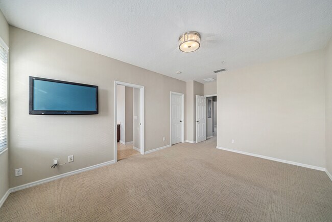 Building Photo - 2911 Upper Park Rd