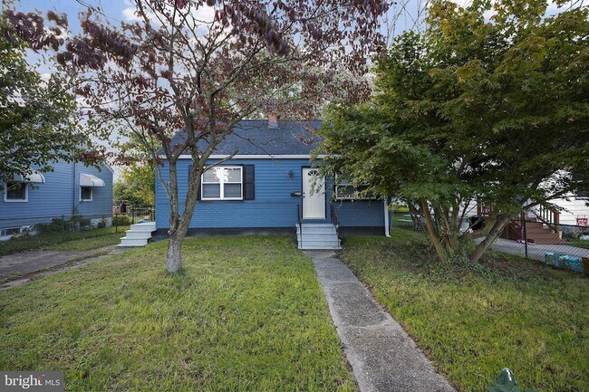 Building Photo - 821 S Woodlynn Rd