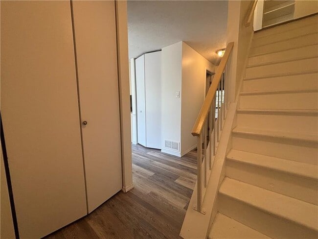 Building Photo - 456 Hunting Creek Rd