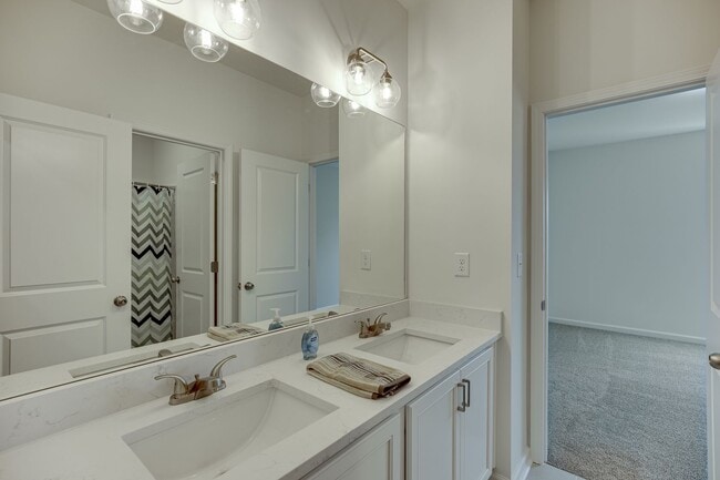 Building Photo - 230 Dragon Dr