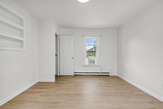 Building Photo - 1050 W Nesquehoning St