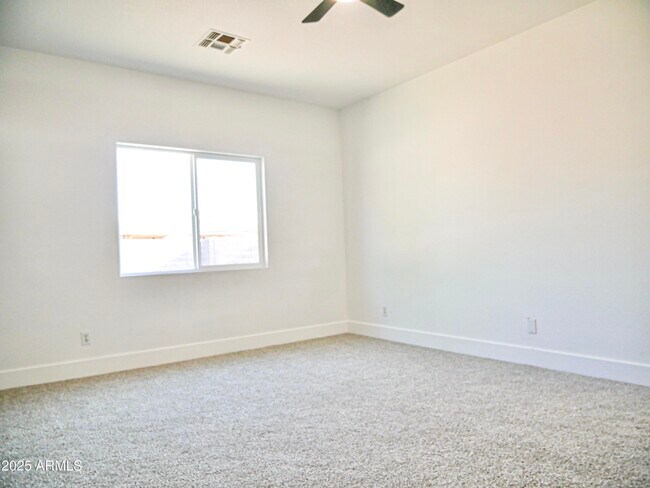 Building Photo - 1187 E Cowboy Cove Trail