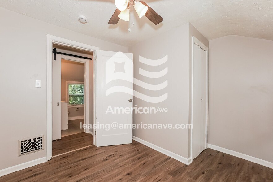 Building Photo - 1141 Bethany Ave
