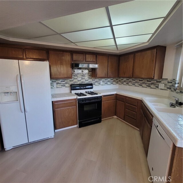 Building Photo - 2309 E Curtis Ct