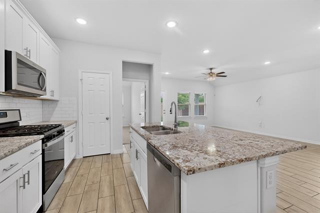 Building Photo - 4009 Mockingbird Ln