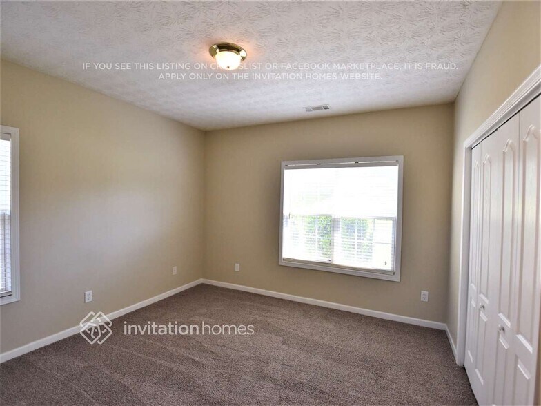 Building Photo - 312 Glouchester Dr