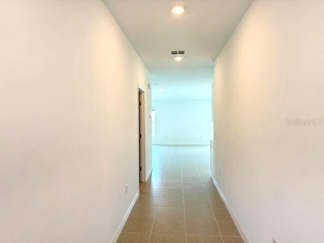Building Photo - 38396 Pindos Dr