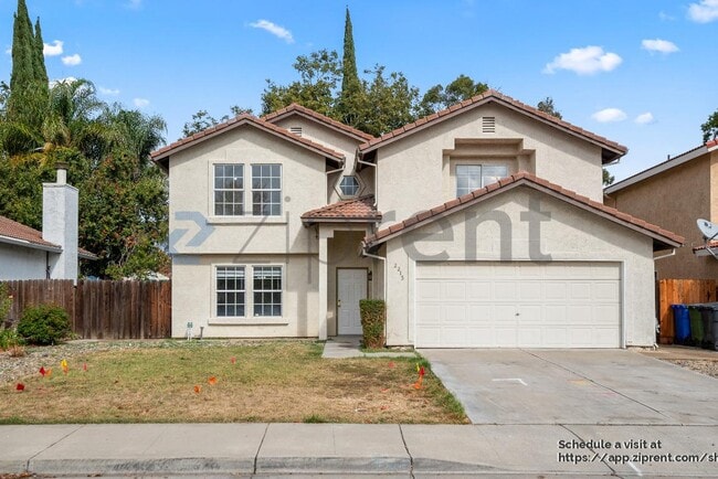 Building Photo - 2215 Jenni Ln