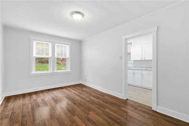 Building Photo - Beautiful Home for Rent