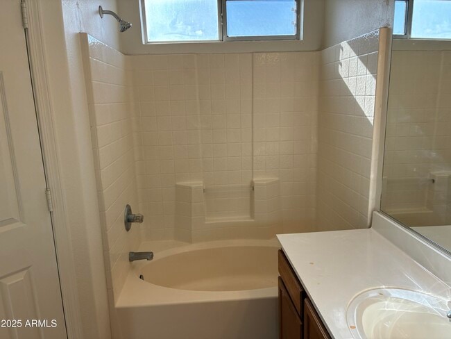 Building Photo - 10443 W Medlock Dr