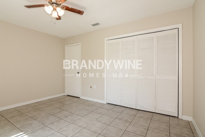 Building Photo - 9923 Woodridge Ct