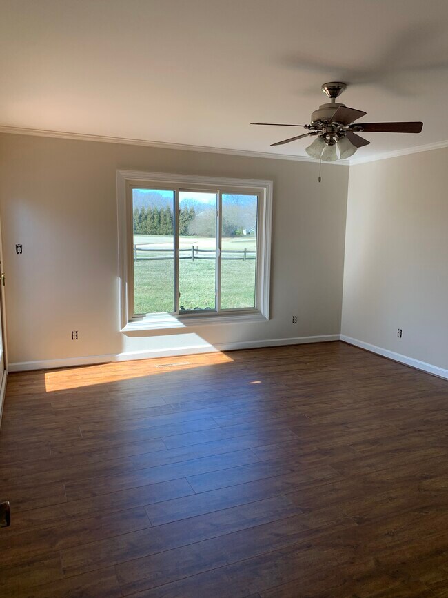 Building Photo - 132 Spyglass Dr