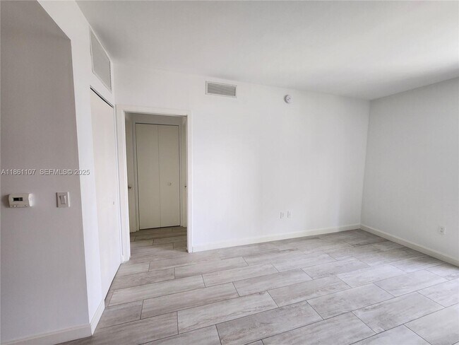 Building Photo - 55 SW 9th St