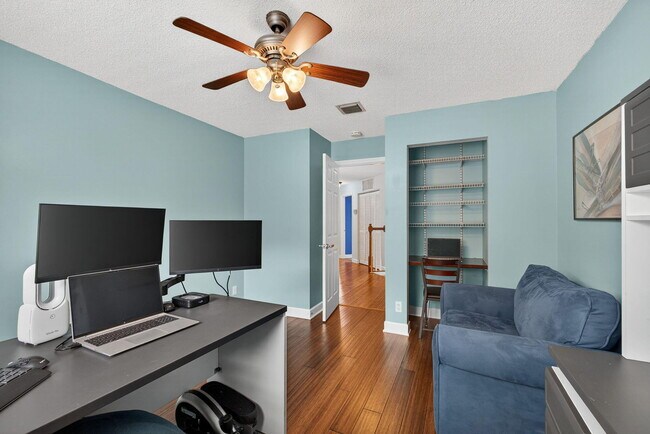 Building Photo - 3738 Old Lighthouse Cir