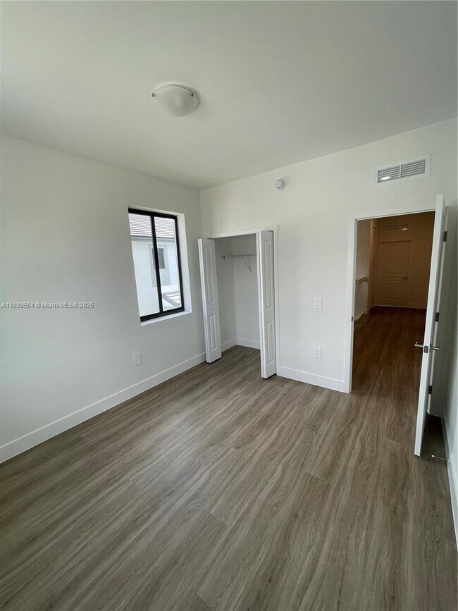 Building Photo - 34503 SW 191st Ct