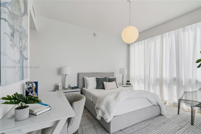 Building Photo - 10295 Collins Ave