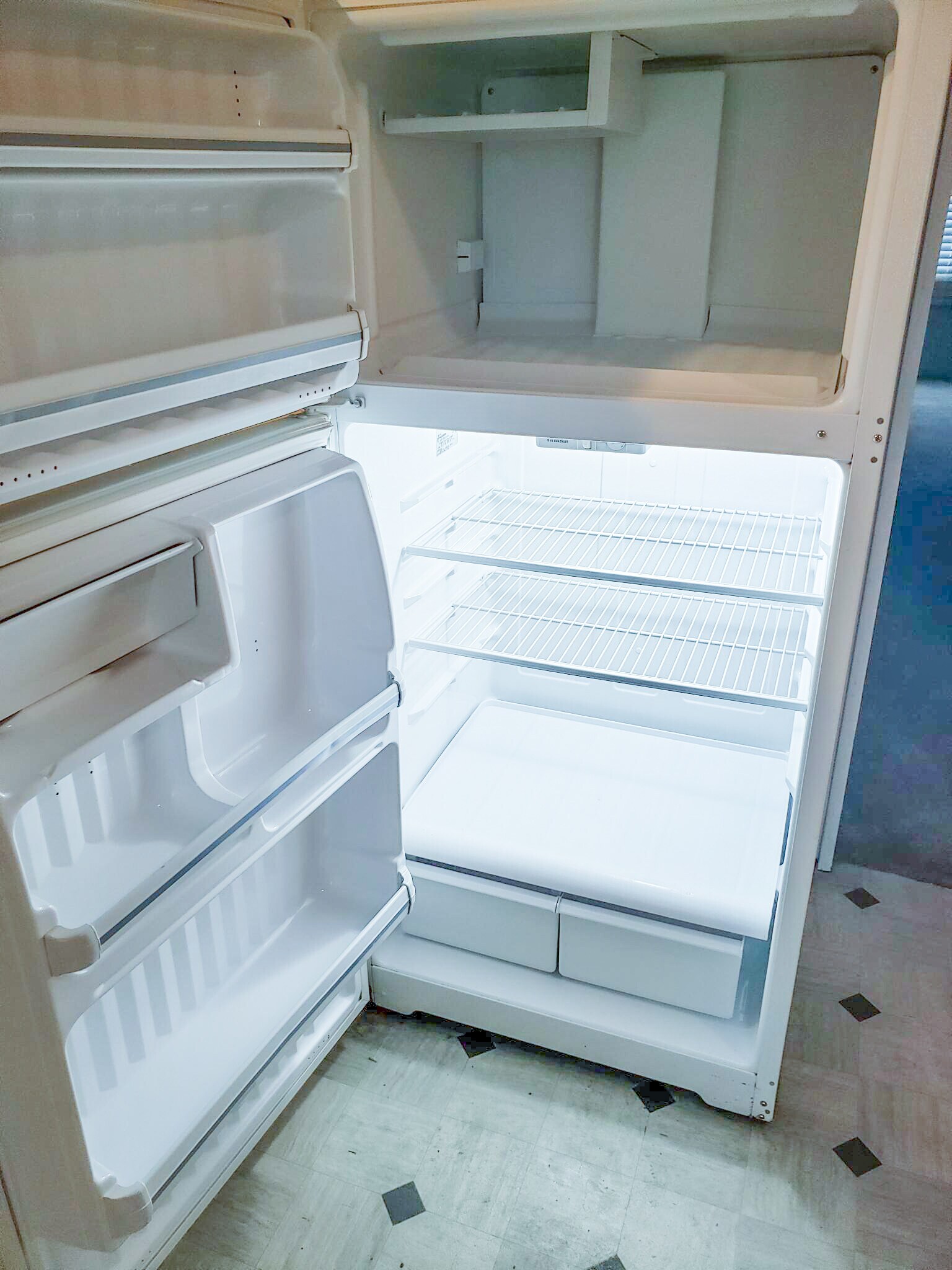 Building Photo - 10631 Saratoga st