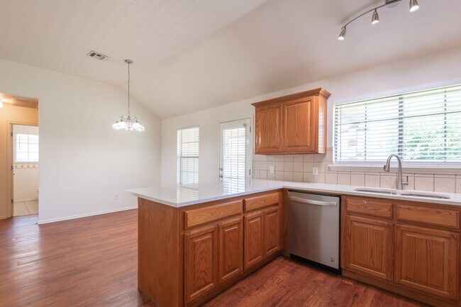 Building Photo - 17405 Bronze Ln