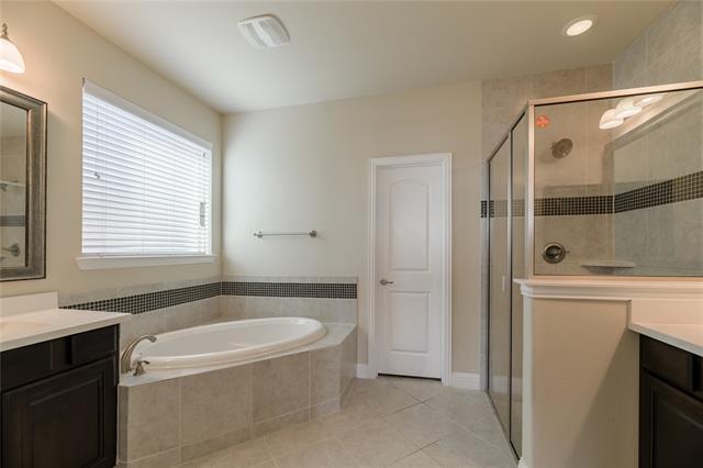 Building Photo - 1104 Hoyt Dr