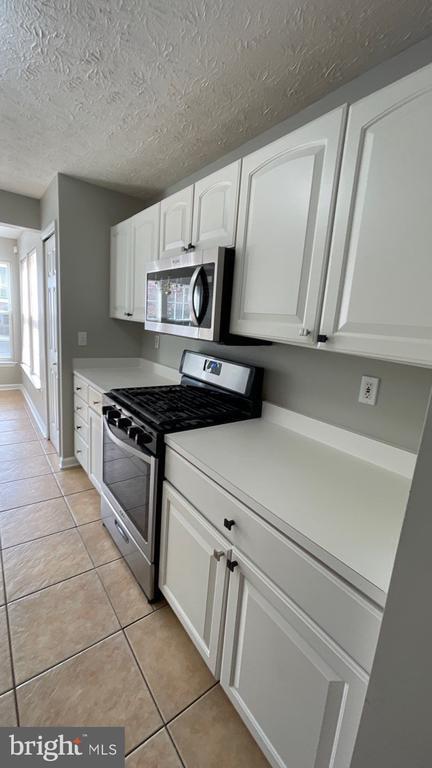 Building Photo - 4915 Riders Ct