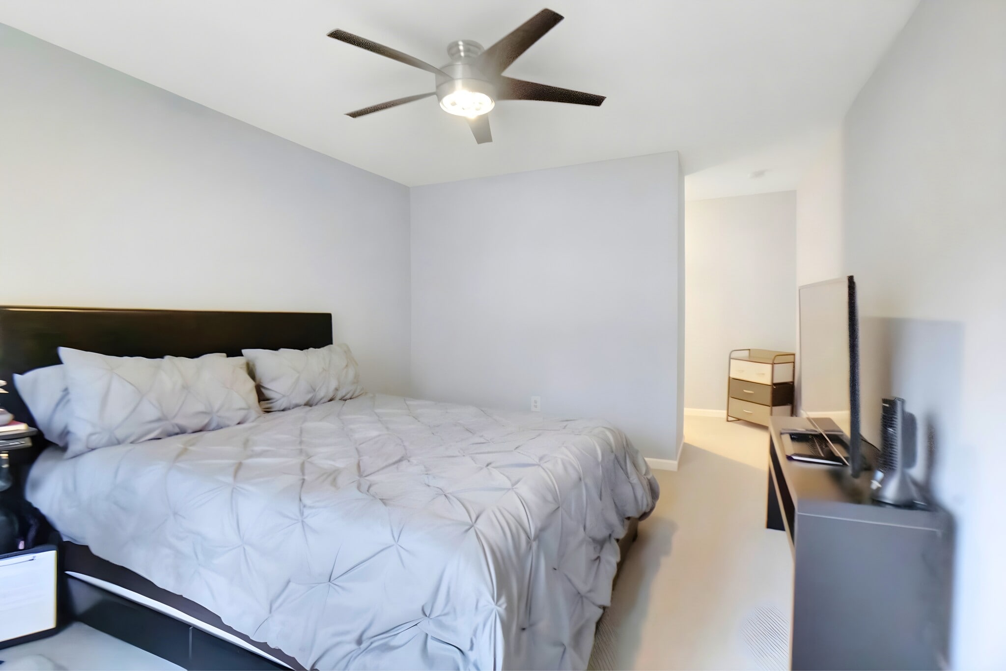 Building Photo - 3104 Pine Heights Dr NE