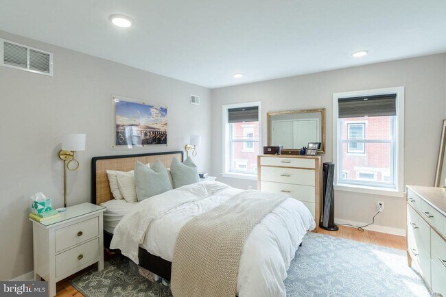 Building Photo - 811 N Bucknell St