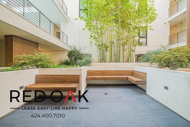 Building Photo - 1415 Reeves St