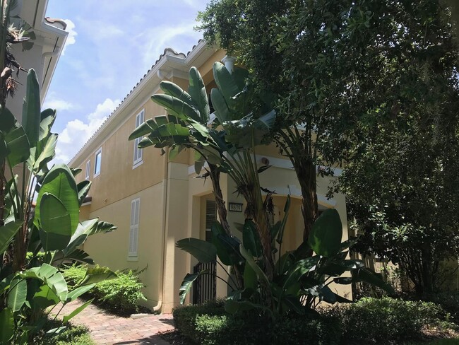 Building Photo - Gorgeous 3/3 Townhouse in VillageWalk of Lake Nona (Gated)