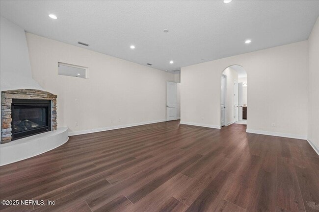 Building Photo - 2904 Marmaris Dr