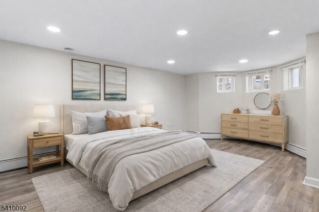 Building Photo - 336 Madison Ave