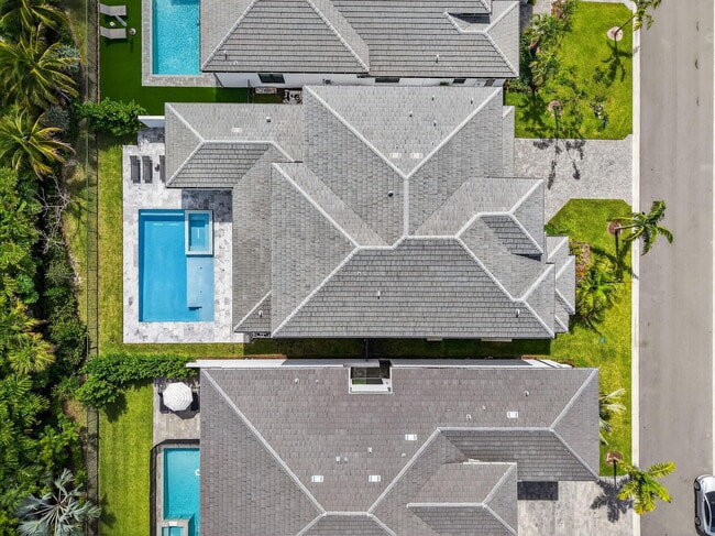 Building Photo - 8521 Ganton Dr