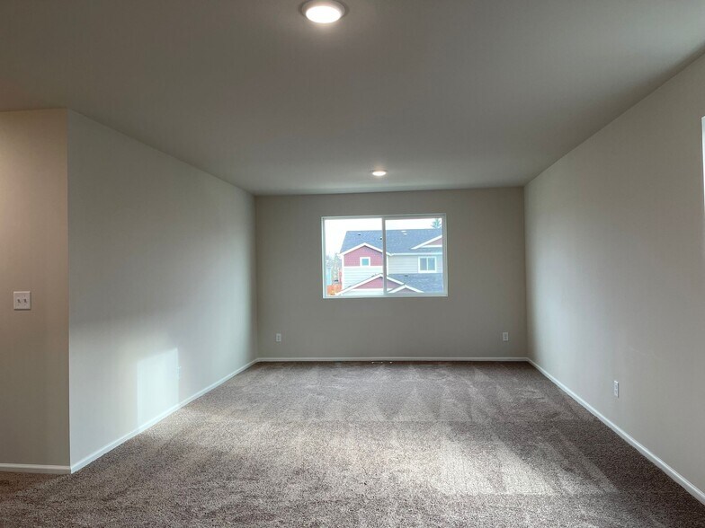 Building Photo - 15192 Prescott Loop SE
