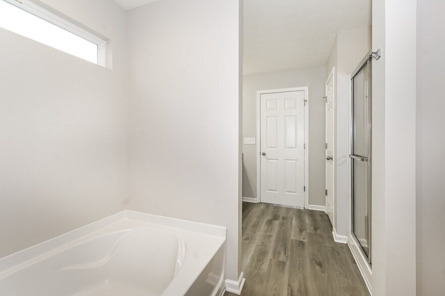 Building Photo - 2532 Copper Hill Dr