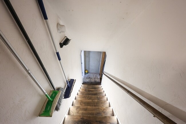 Building Photo - 55 Glenrose Ave