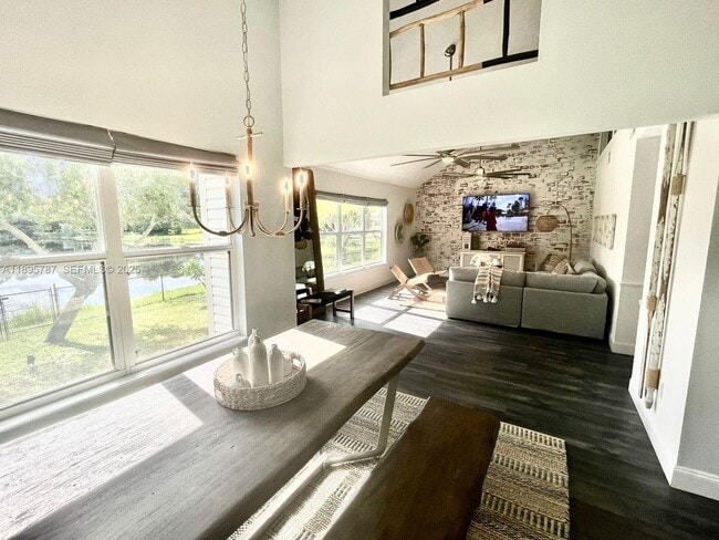 Building Photo - 4700 Regina Dr