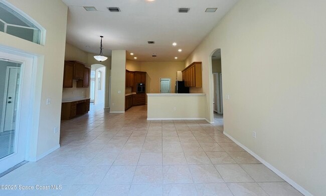 Building Photo - 5810 Eagle Way