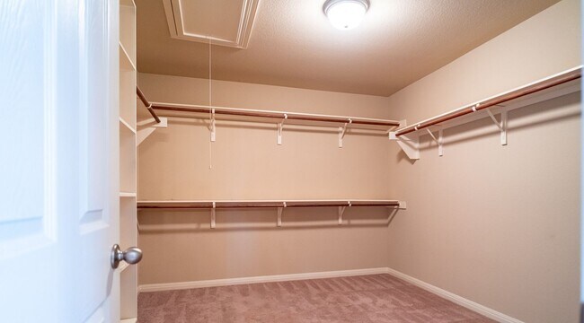 Building Photo - 2301 Giddens Dr