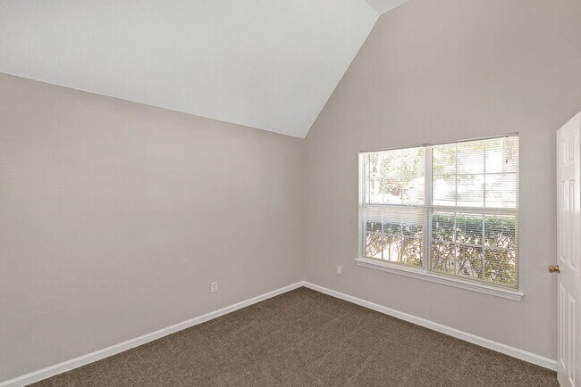 Building Photo - 2520 Thunder Basin Way