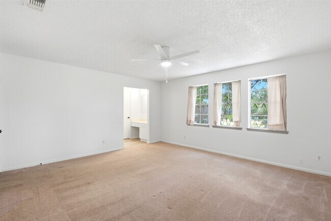 Building Photo - 2275 Triway Ln