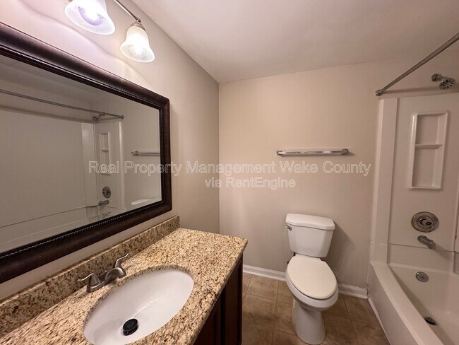 Building Photo - 104 Benedict Ln