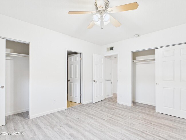 Building Photo - 6501 N 17th Ave