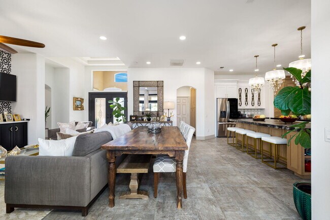 Building Photo - 78618 Dancing Waters Rd