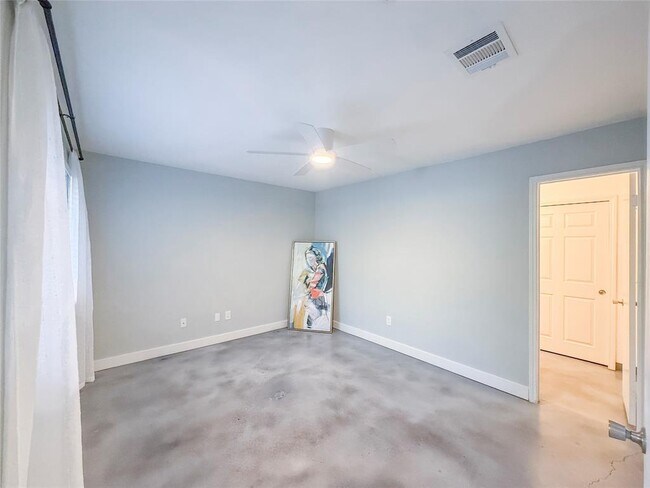 Building Photo - 14527 Donald Dr