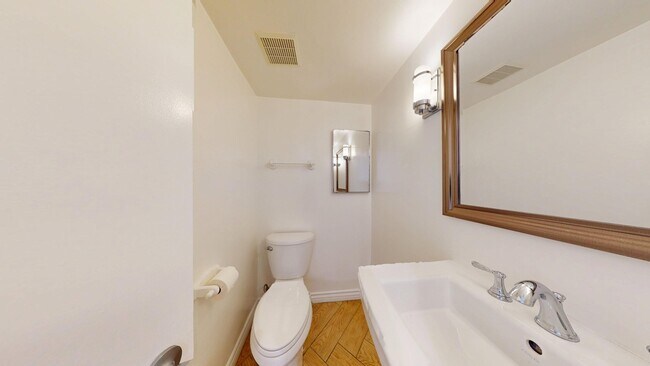 Building Photo - 2 + 2.5 Spacious Studio City Unit Minutes ...