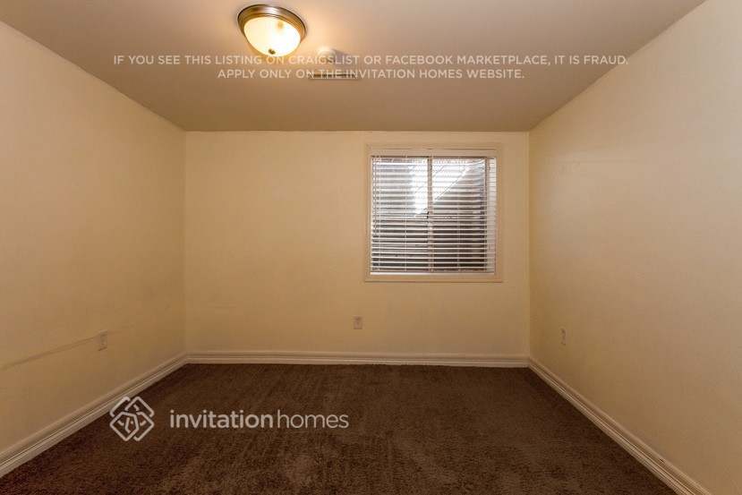 Building Photo - 1772 S Genoa Way